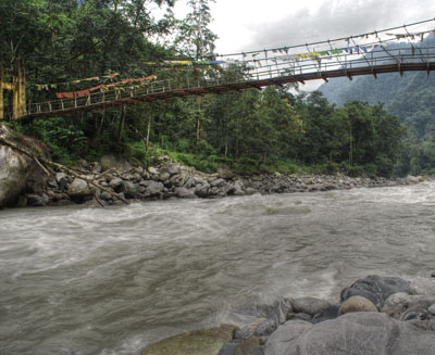 By the Rongyung Chu River, down from Passingdang Village